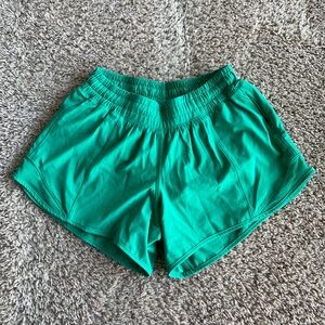 Lululemon Hotty Hot Low Rise 4” Kelly Green